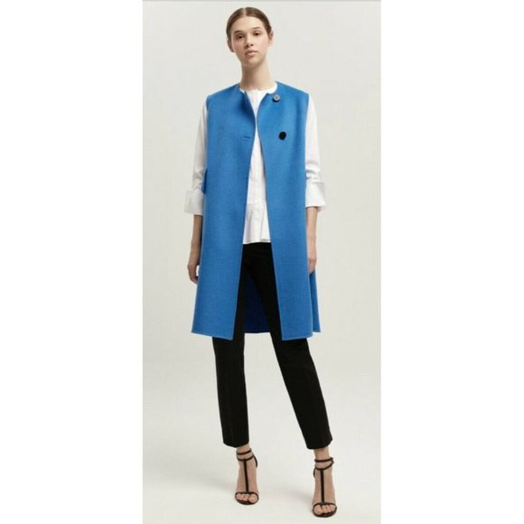 Carolina Herrera Jackets & Blazers - Carolina Herrera Sleeveless WOOL Relaxed Fit Coat